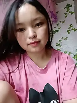 Snapshot of Linna-bae chatting on June 25, 11:48 am Linna-bae online show from June 25, 11:48 am