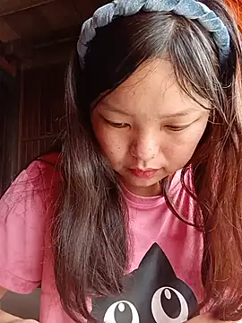 Snapshot of Linna-bae chatting on June 27, 1:54 am Linna-bae online show from June 27, 1:54 am