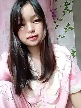 Snapshot of Linna-bae chatting on July 2, 11:27 am Linna-bae online show from July 2, 11:27 am
