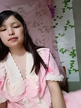 Snapshot of Linna-bae chatting on July 4, 1:06 pm Linna-bae online show from July 4, 1:06 pm