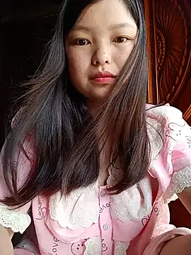 Snapshot of Linna-bae chatting on July 5, 1:12 am Linna-bae online show from July 5, 1:12 am