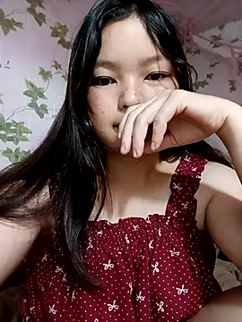 Snapshot of Linna-bae chatting on July 8, 12:48 am Linna-bae online show from July 8, 12:48 am