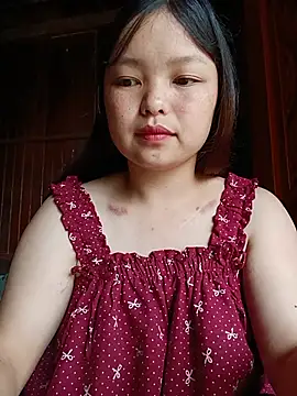 Snapshot of Linna-bae chatting on July 24, 9:40 am Linna-bae online show from July 24, 9:40 am