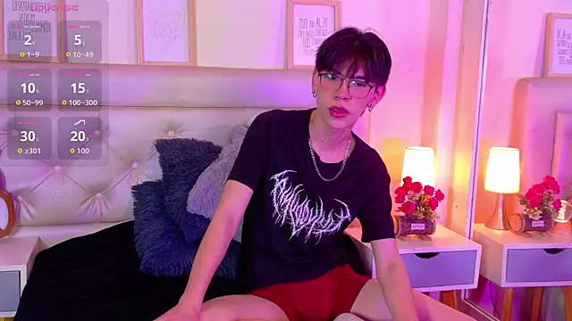 Kim Adrien online show from June 4, 3:34 am
