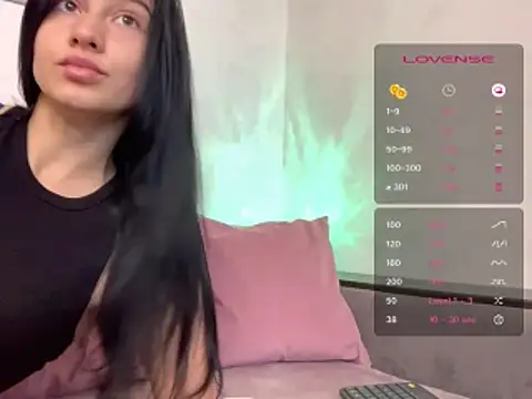 Snapshot of Camilla__Noor chatting on June 9, 3:34 pm Camilla Noor online show from June 9, 3:34 pm