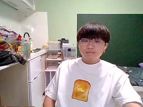Snapshot of Yang_571 chatting on July 9, 3:05 pm Yang 571 online show from July 9, 3:05 pm