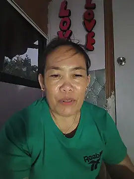 Snapshot of yensexy45 chatting on June 4, 9:59 am yensexy45 online show from June 4, 9:59 am