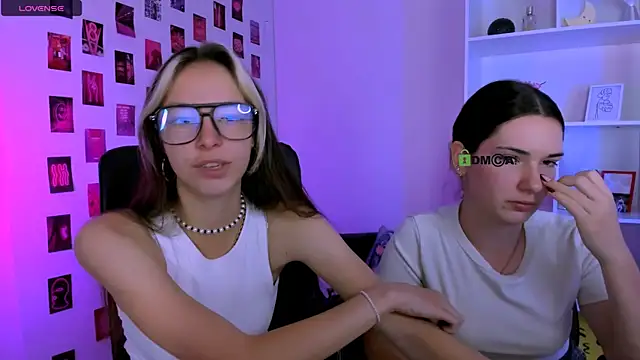 Snapshot of lia_dream_ chatting on July 8, 8:41 am lia dream online show from July 8, 8:41 am