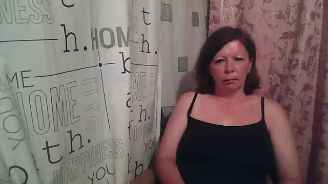 Snapshot of Schastlivaya43 chatting on July 2, 3:45 am Schastlivaya43 online show from July 2, 3:45 am