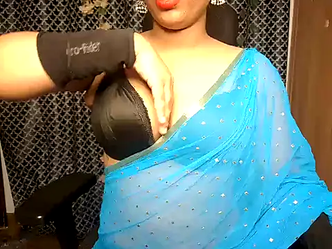 Sexydiya9 online show from July 22, 10:51 am