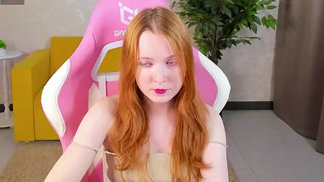 ari-kittyy online show from July 15, 4:07 am