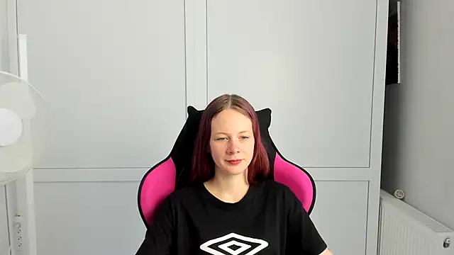 Snapshot of Skylar_spring chatting on July 18, 6:06 am Skylar spring online show from July 18, 6:06 am