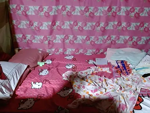 Snapshot of Itsme_Foxy_Shantale chatting on July 28, 10:54 am Itsme Foxy Shantale online show from July 28, 10:54 am