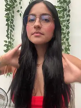 Snapshot of SophiCastro09_ chatting on July 7, 2:54 pm SophiCastro09 online show from July 7, 2:54 pm