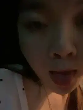 qianduoduo521 online show from June 27, 5:18 pm