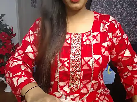 Snapshot of Goddess_Ruhii chatting on July 6, 8:44 pm Goddess Ruhii online show from July 6, 8:44 pm