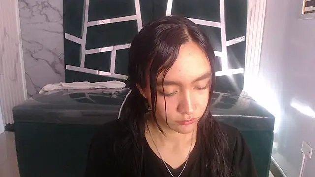 Snapshot of BonnieAmour_ch chatting on June 6, 2:00 pm BonnieAmour ch online show from June 6, 2:00 pm