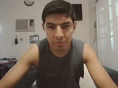 Snapshot of pedromanuel_1996_29 chatting on June 18, 12:33 am pedromanuel 1996 29 online show from June 18, 12:33 am