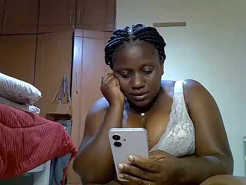 Snapshot of biganni_ chatting on June 9, 4:07 pm biganni online show from June 9, 4:07 pm