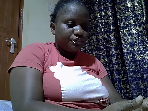 Snapshot of biganni_ chatting on July 24, 8:07 pm biganni online show from July 24, 8:07 pm
