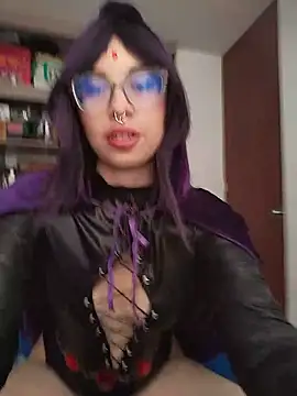 Snapshot of _CherrySweetie_ chatting on June 16, 2:30 pm CherrySweetie online show from June 16, 2:30 pm