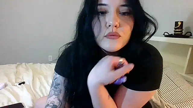 altravenn online show from June 7, 4:49 am