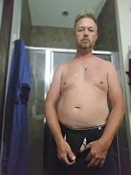 Snapshot of BlueEyedSilverFox chatting on July 20, 6:17 am BlueEyedSilverFox online show from July 20, 6:17 am