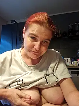 GoldenWifee online show from July 22, 4:37 am