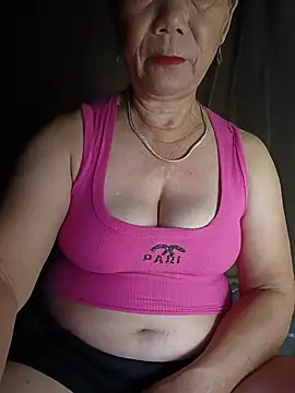 Snapshot of KK_orio chatting on July 23, 6:28 pm KK orio online show from July 23, 6:28 pm