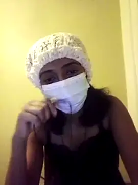 Snapshot of queen_shelly chatting on June 21, 6:54 pm queen shelly online show from June 21, 6:54 pm