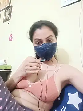 Snapshot of Shaina01 chatting on June 22, 7:44 pm Shaina01 online show from June 22, 7:44 pm