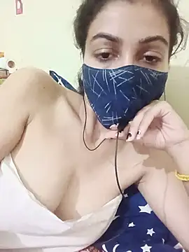 Snapshot of Shaina01 chatting on July 9, 8:18 am Shaina01 online show from July 9, 8:18 am