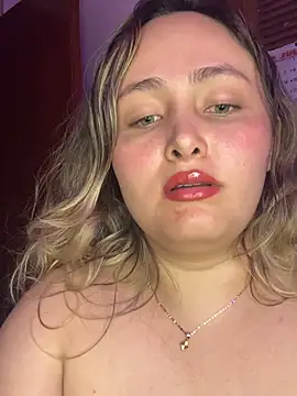 Snapshot of Rositafresitaa chatting on June 9, 4:35 am Rositafresitaa online show from June 9, 4:35 am