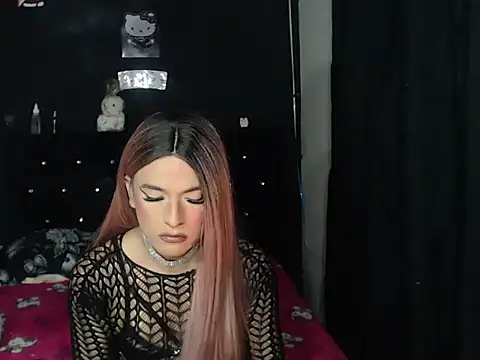Snapshot of madame_kitty chatting on July 18, 11:52 pm madame kitty online show from July 18, 11:52 pm
