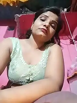 Snapshot of Cut_rani64 chatting on July 16, 10:27 pm Cut rani64 online show from July 16, 10:27 pm