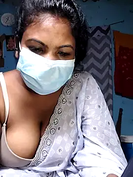 Snapshot of Mis-maya chatting on June 17, 7:04 pm Mis-maya online show from June 17, 7:04 pm
