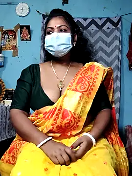Snapshot of Mis-maya chatting on June 21, 7:00 am Mis-maya online show from June 21, 7:00 am