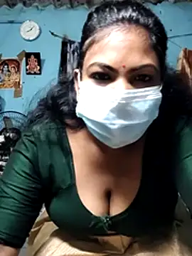Snapshot of Mis-maya chatting on June 26, 2:38 am Mis-maya online show from June 26, 2:38 am