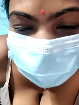 Snapshot of Mis-maya chatting on June 28, 4:35 pm Mis-maya online show from June 28, 4:35 pm