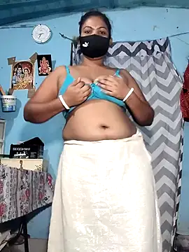 Snapshot of Mis-maya chatting on July 7, 3:05 pm Mis-maya online show from July 7, 3:05 pm