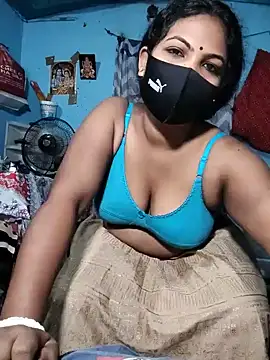Snapshot of Mis-maya chatting on July 12, 2:35 am Mis-maya online show from July 12, 2:35 am