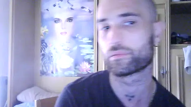 Snapshot of phanton29 chatting on July 3, 11:38 am phanton29 online show from July 3, 11:38 am