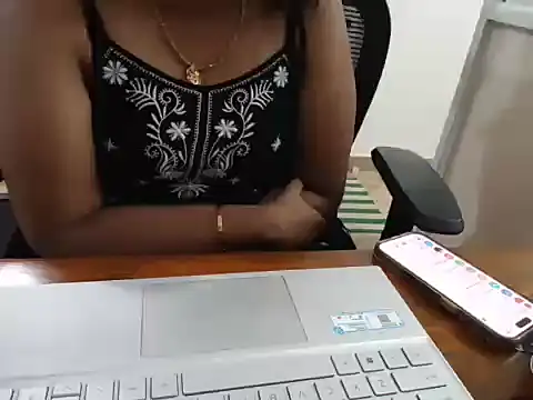 Snapshot of kannada_Hotlady chatting on July 21, 8:38 am kannada Hotlady online show from July 21, 8:38 am