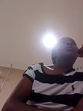 lisajuicyy online show from June 6, 1:27 pm