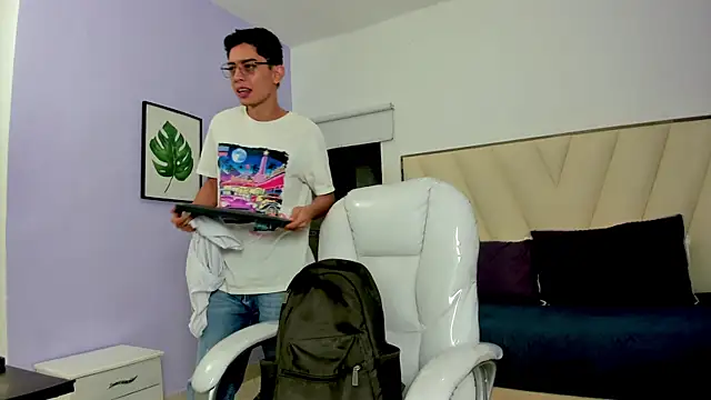 Ethan12  online show from June 17, 3:09 am
