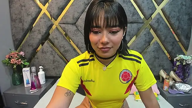 Snapshot of roxane_vega chatting on July 7, 6:12 pm roxane vega online show from July 7, 6:12 pm