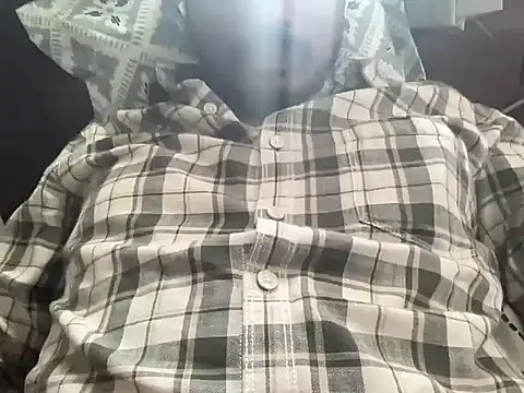 Snapshot of NAVIN0001 chatting on July 27, 4:19 am NAVIN0001 online show from July 27, 4:19 am