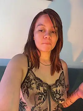 Emma Jonas online show from July 23, 5:33 pm