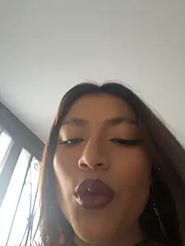 Snapshot of AMY-0317 chatting on July 1, 10:42 pm AMY-0317 online show from July 1, 10:42 pm