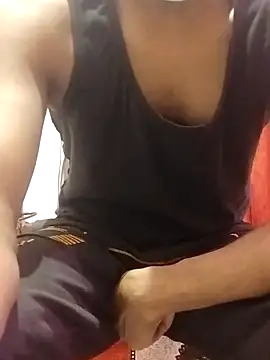 Snapshot of Daddsuroj69 chatting on July 16, 5:13 am Daddsuroj69 online show from July 16, 5:13 am